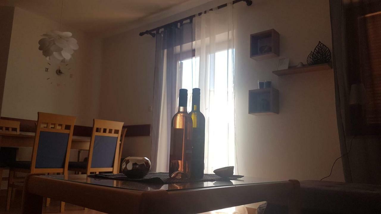 Apartment Zeljka ネレジネ エクステリア 写真