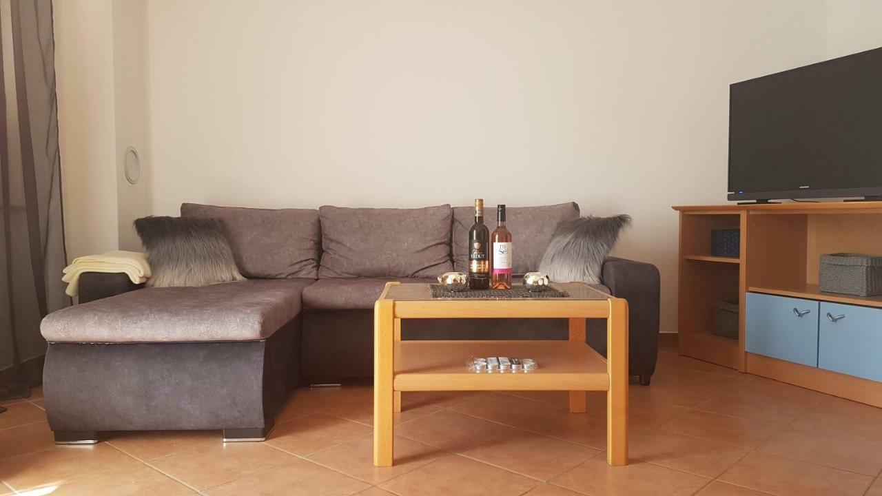 Apartment Zeljka ネレジネ エクステリア 写真
